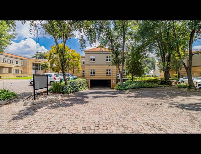 244M² OFFICE TO LET IN FERNDALE
